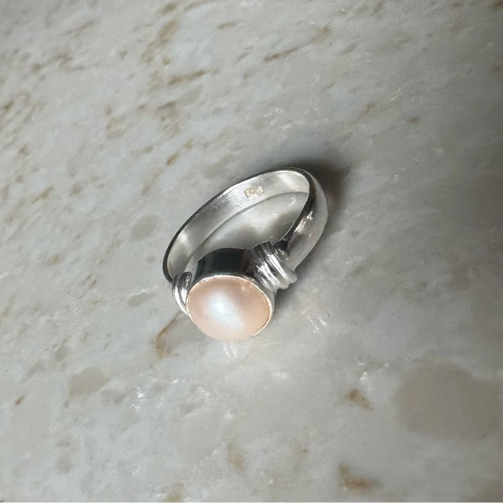 NWOT Sundance Serene Cocoon Ring, Pearl, Sterling Silver
